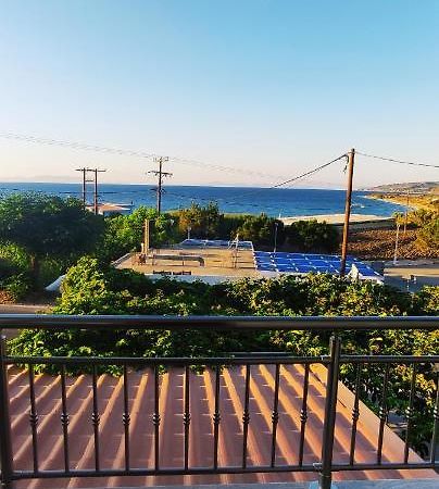 Makedonia Studios At Harbour Of Kamiros Skala المظهر الخارجي الصورة